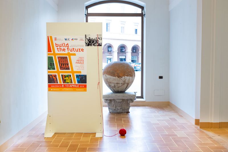 La mostra di Build The Future alla Biblioteca Mozzi Borgetti